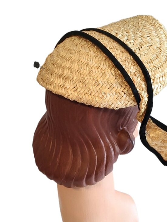 Vintage Dramatic 1950s Tan Straw Small Cocktail Hat With Twisted Side Pieces